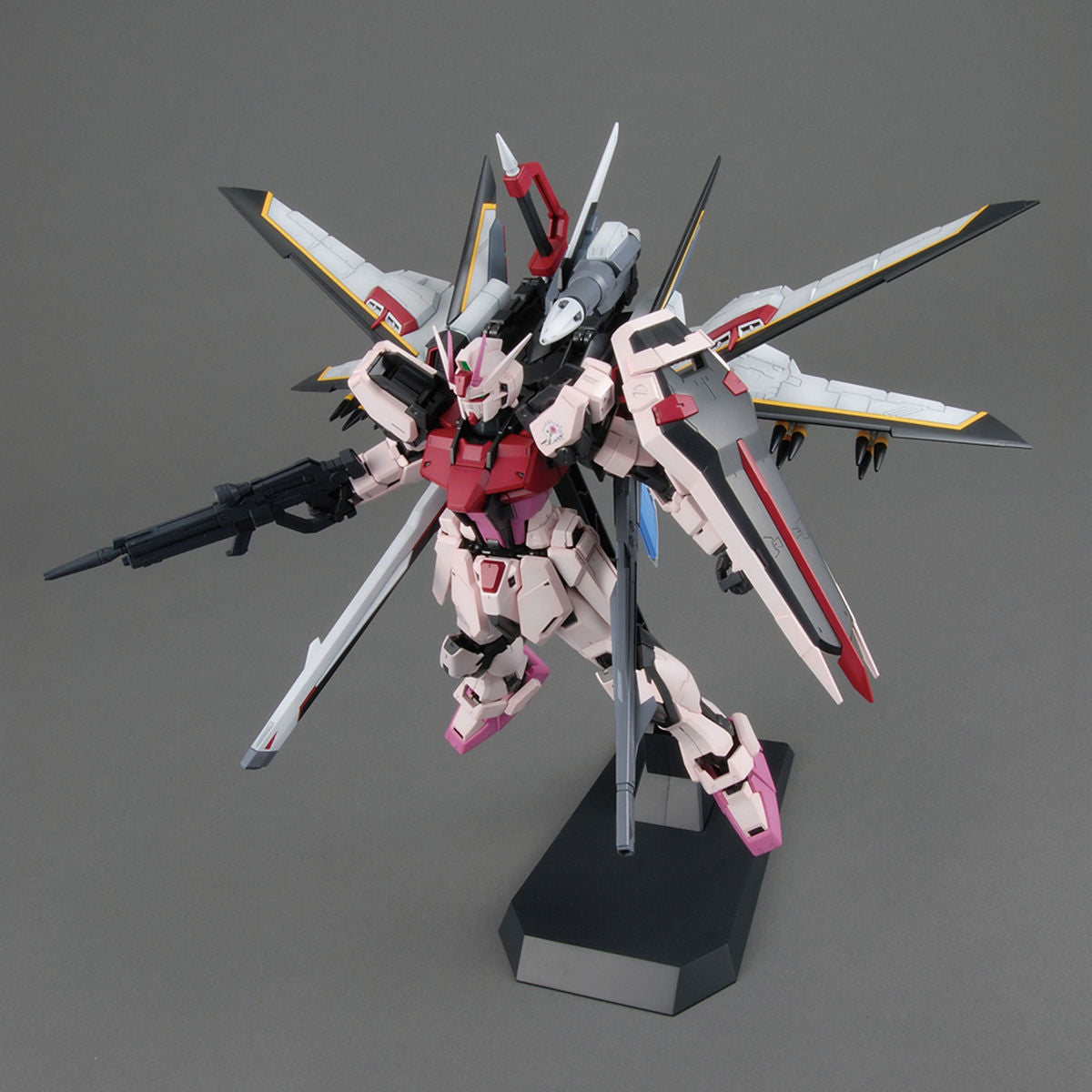 1/100MG ｽﾄﾗｲｸﾙｰｼﾞｭ ｵｵﾄﾘ装備 Ver.RM