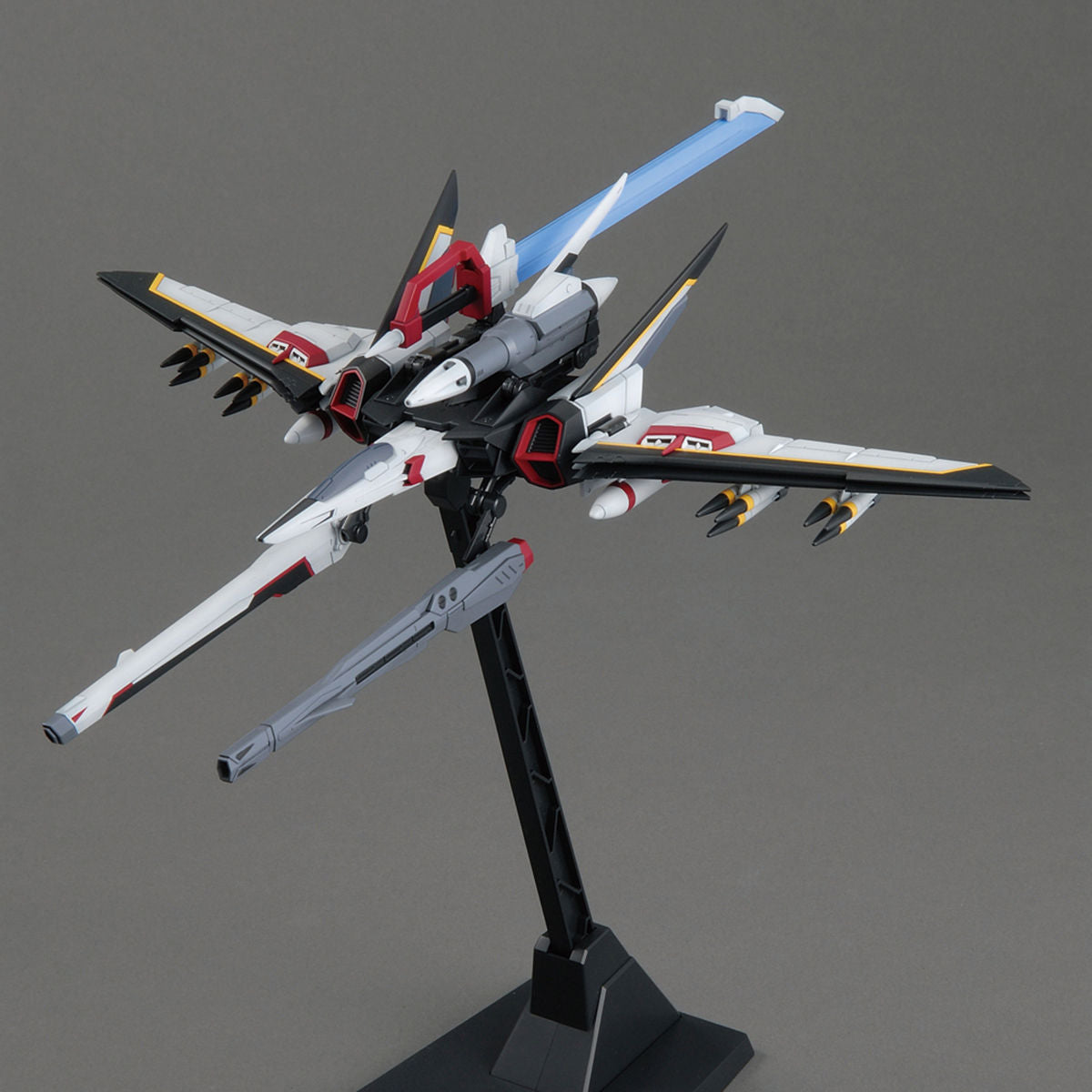 1/100MG ｽﾄﾗｲｸﾙｰｼﾞｭ ｵｵﾄﾘ装備 Ver.RM